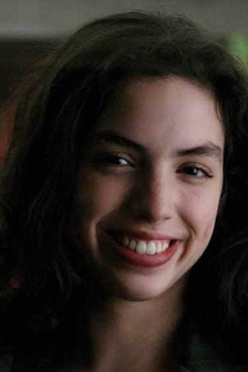 Miranda Bodenhöfer as Victoria Ponce