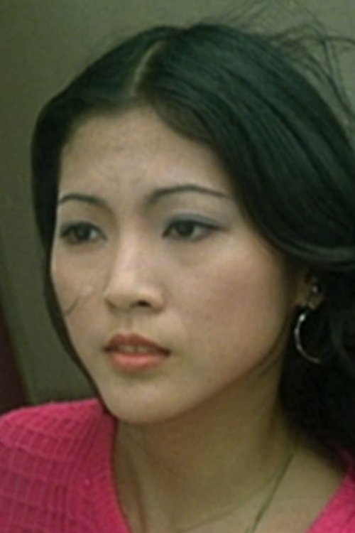 Ellen Lau Guen-Guen as Chu Ling Ling