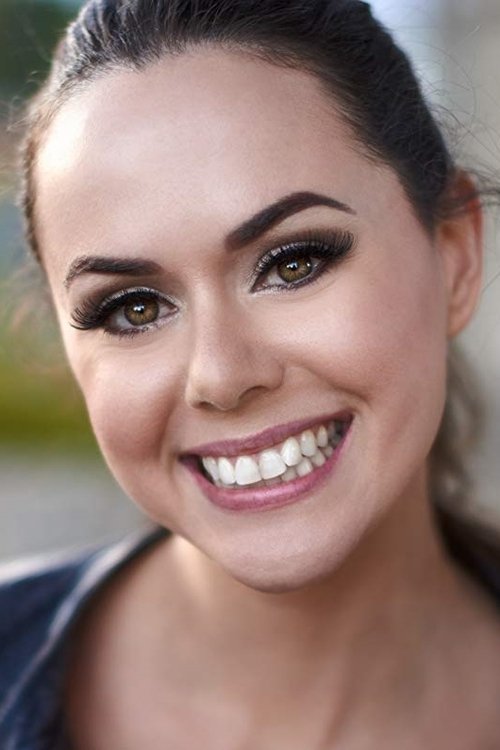 Stacey Roy as Frankie