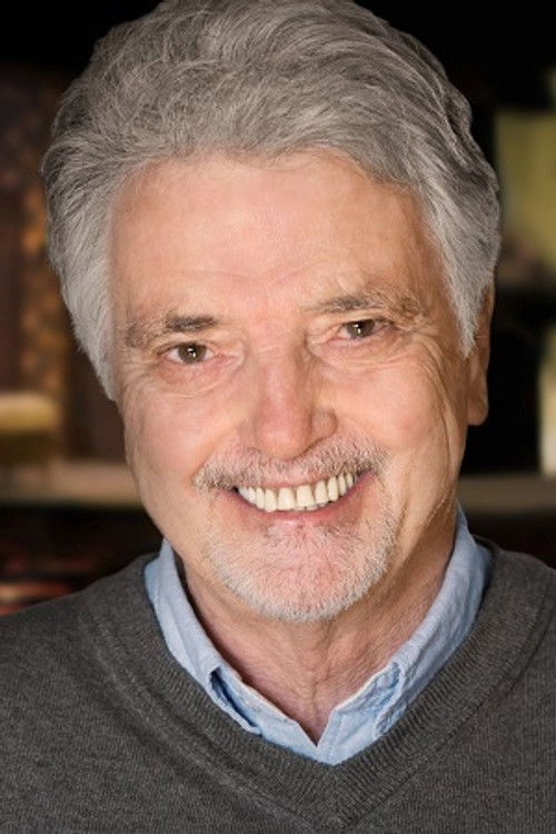 Jonathan Bolt as Seward / Nicholas