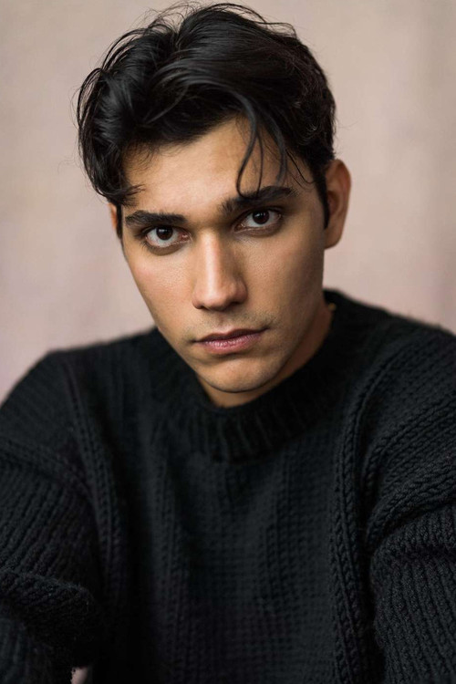 Oncel Camci as Mathew