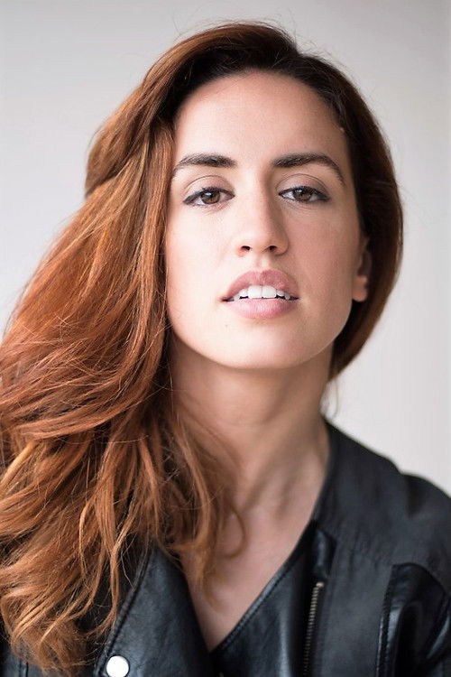 Claudia Benito as Eva