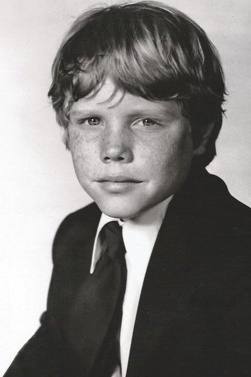 Eric Shea as Robin Shelby