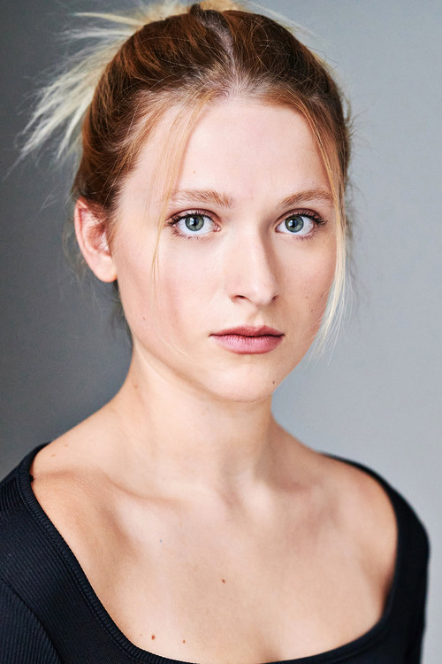 Parker Lapaine as Millie