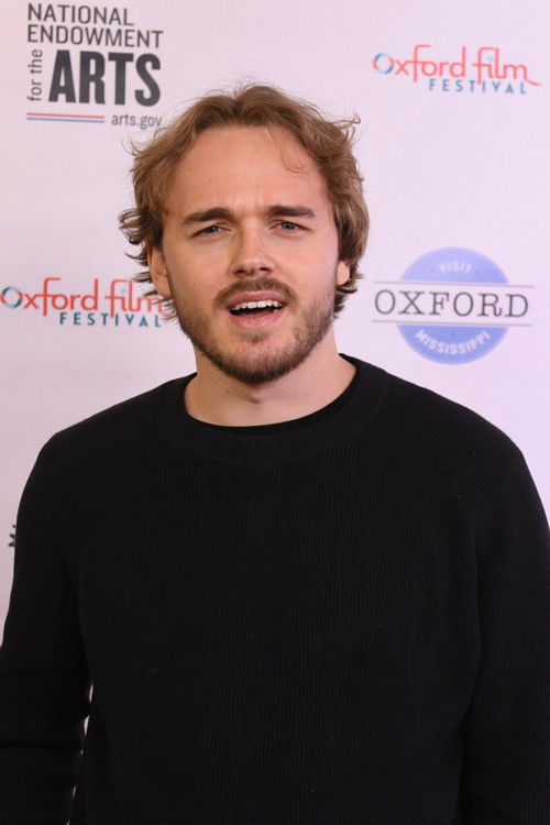 Mathis Tayssier as Le gardien