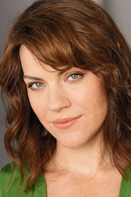 Stephanie Czajkowski as Postmaster