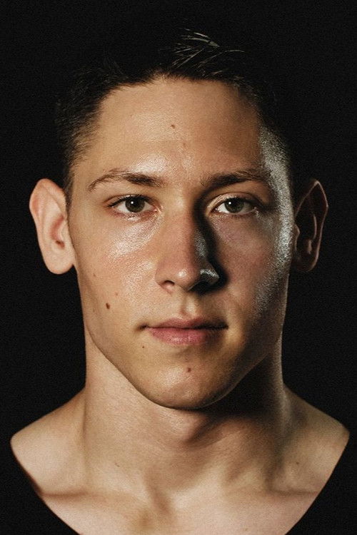 Gordan Kukic as Thomas