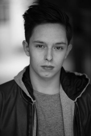 Rouven Blessing as Matthes