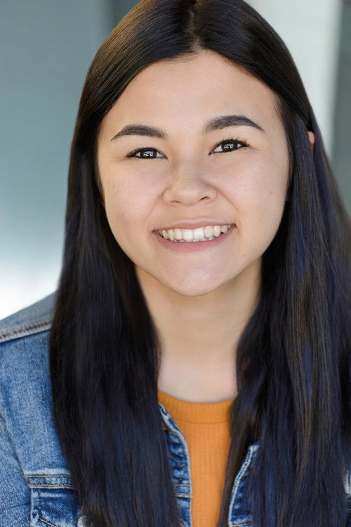 Sarah Kambe Holland as Cassie