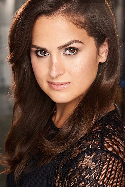 Francesca Santoro as Amy