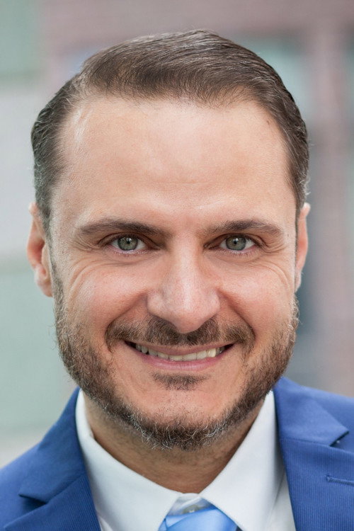 Nino Porzio as Srbeitskollege Labor