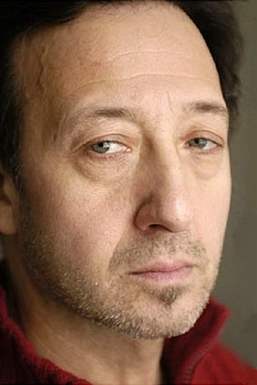 Yuri Gertsman as Лев Аронович Горенбург - фельдшер