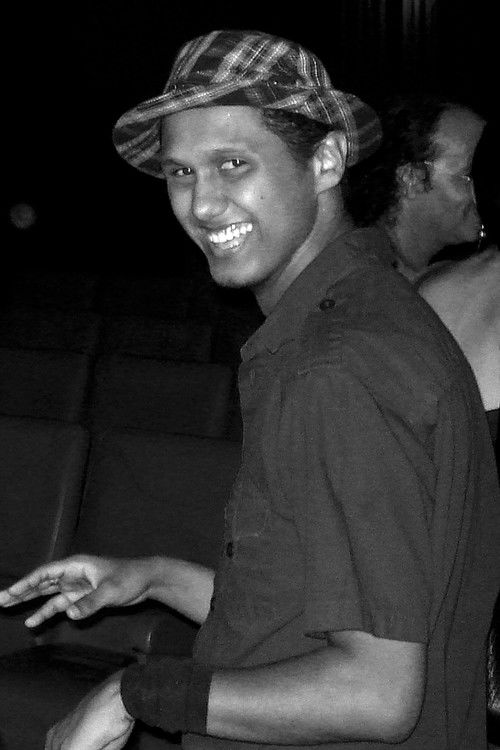 Bruno de Castro as Homo Foton