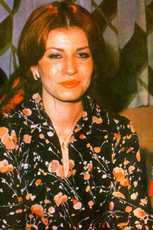 Ehteram Boroumand as Behnam's mother