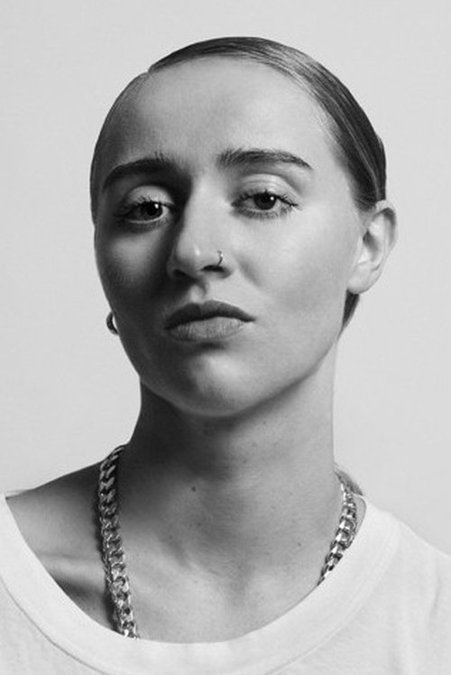 Silvana Imam as Hamlet