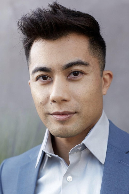 Marc Fajardo as Male $wagg Fan