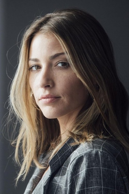 Ashley Whelan as Lyndsy