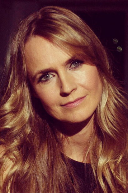 Lone Madsen as Bartender