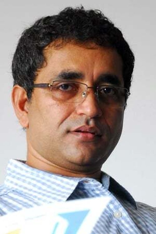 Shaji Chen as Dahini's Father