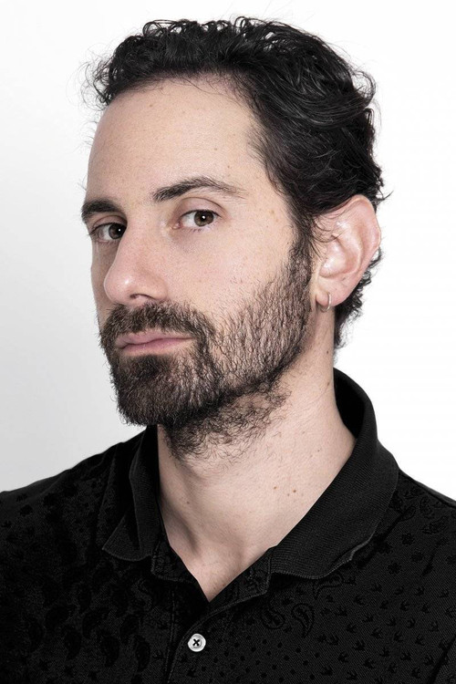 Santiago Tupper as Augusto