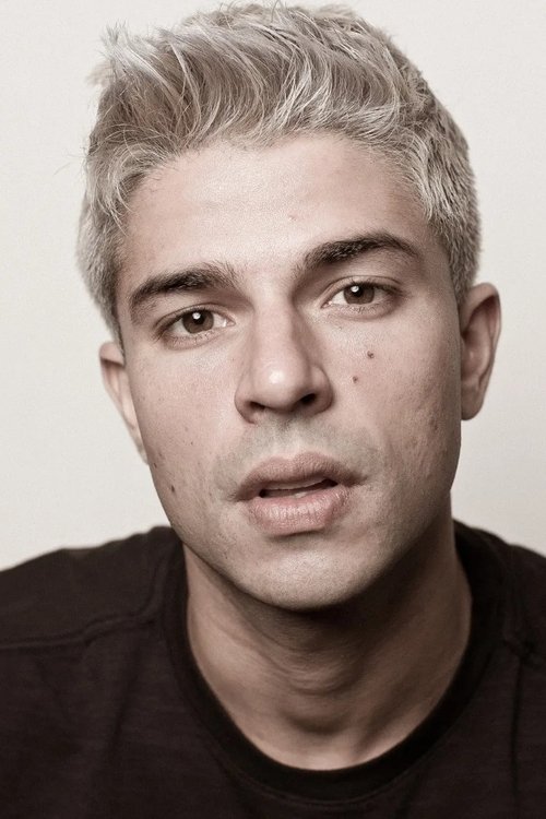 Diego Montez as Ele mesmo