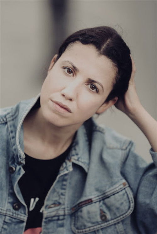 Morgane Housset as La pharmacienne