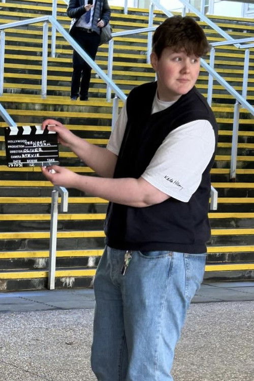 Oliver Nicholson as Extra