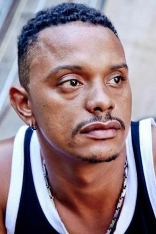 Renato de Souza as Deley