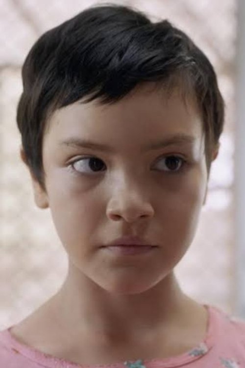 Camila Gaal as Paula (niña)