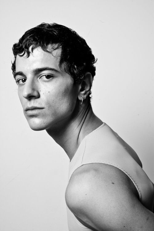 João Pacola as César