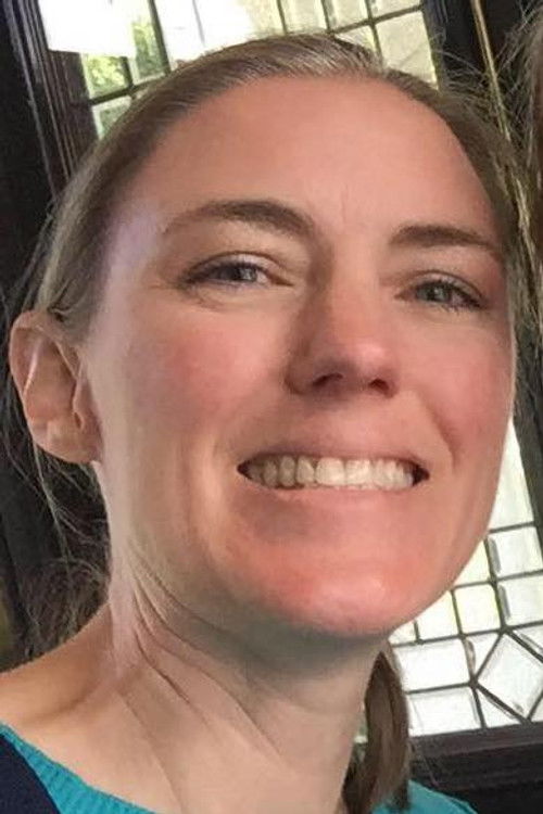 Isabel Ziegler as Cheerleader