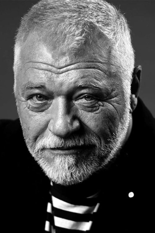 Miodrag Stevanović as Frank Armstrong