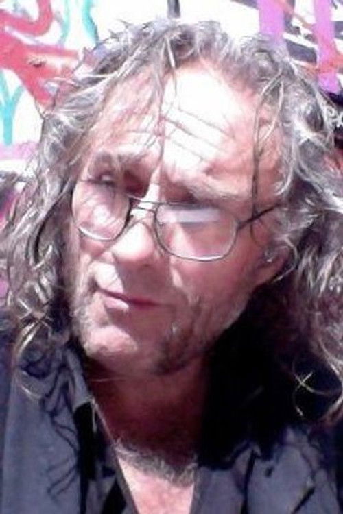 Vicky de Saint-Hermine as 