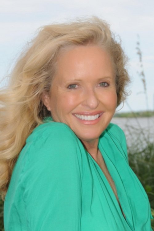 Marcia Wolf as Gallery Customer