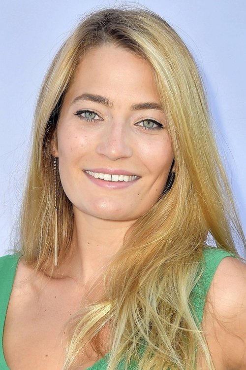 Daisye Tutor as Becky