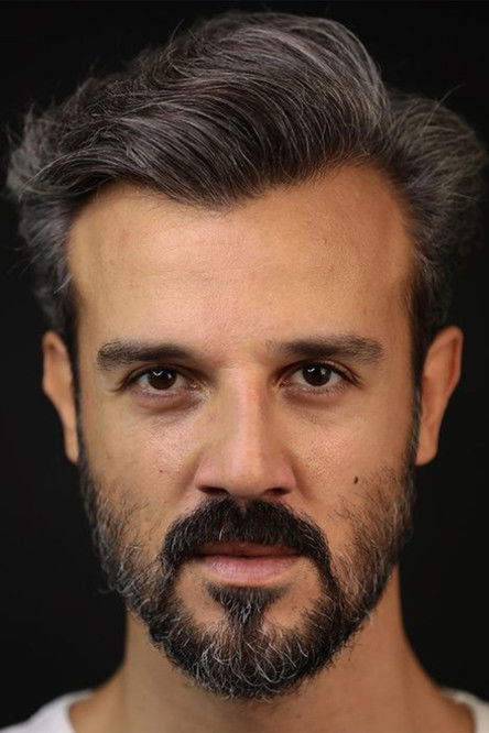 Kaan Songün as Basam