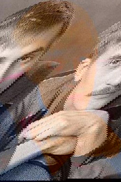 Pyotr Korshunkov as «Пуля»