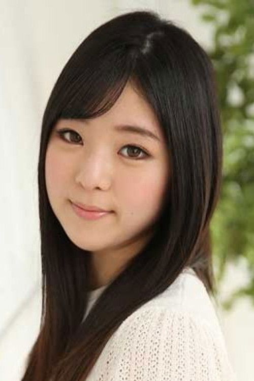 Airu Hashino as Anna Tachibana