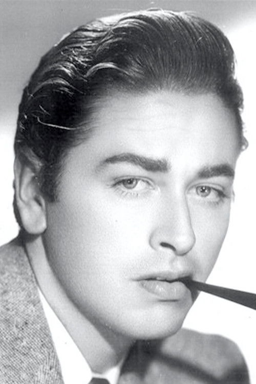 Xavier Loyá as Eduardo Garcilazo