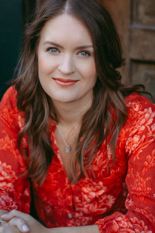 Kirsten Slenning as Isa