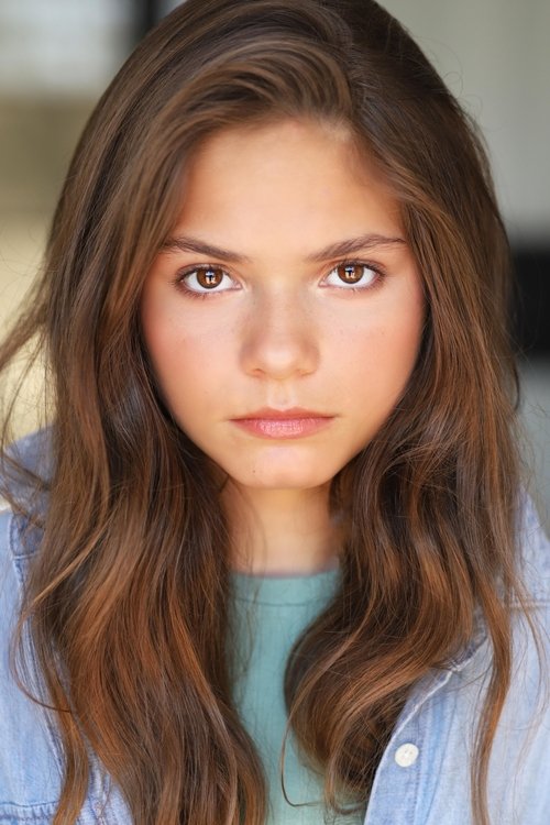 Ava Torres as Sarah Detamore