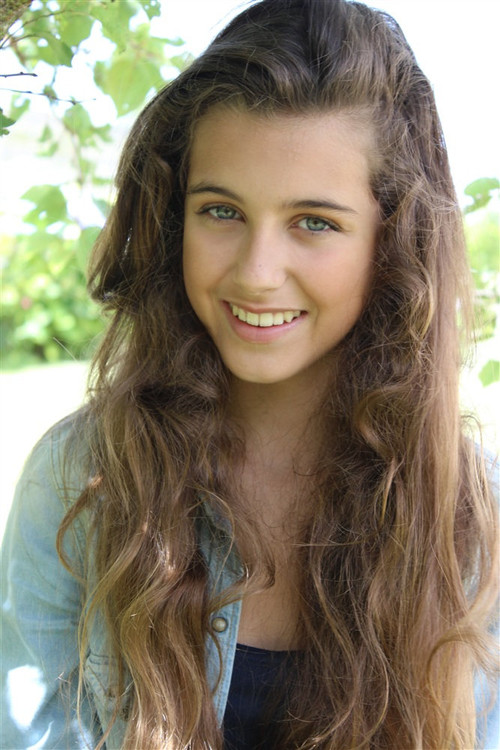 Juliette Levant as Myrtille