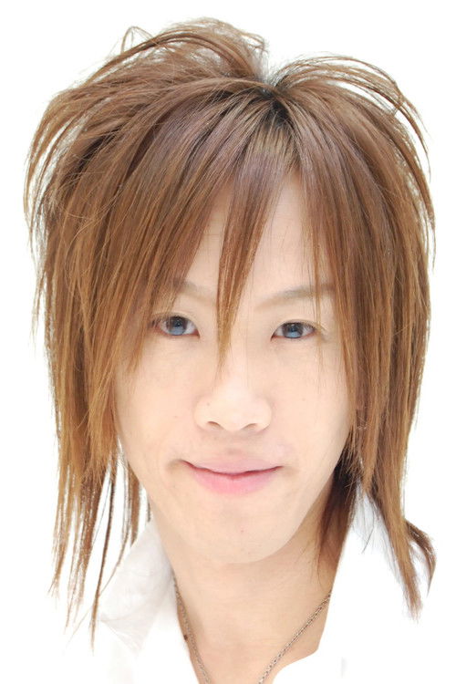 Toshinobu Iida as Mukuro Rokudo (voice)