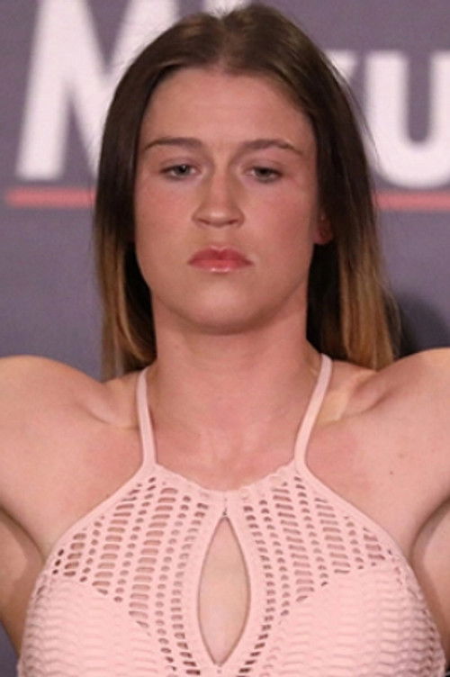 Chelsea Chandler as Self