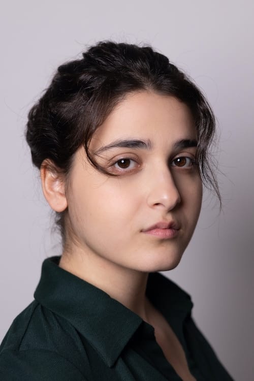 Nathalie Issa as Yusra Mardini
