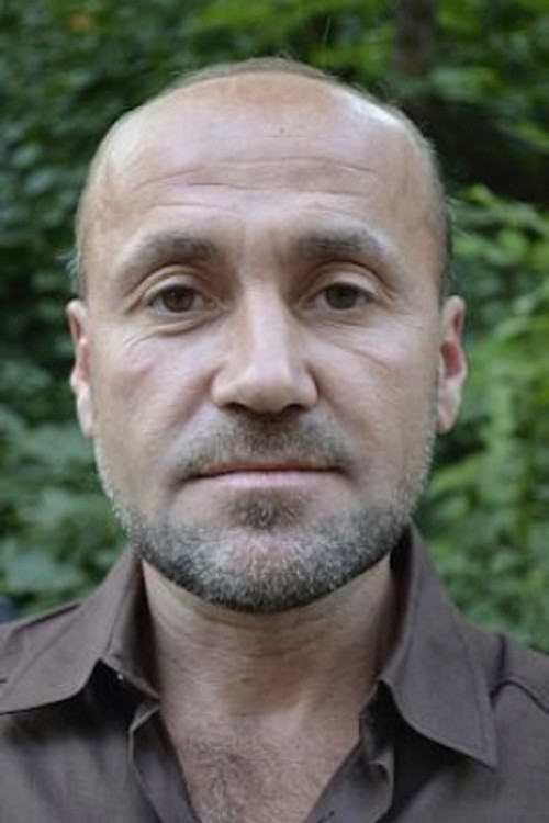 Yuriy Frigan as Vasilij