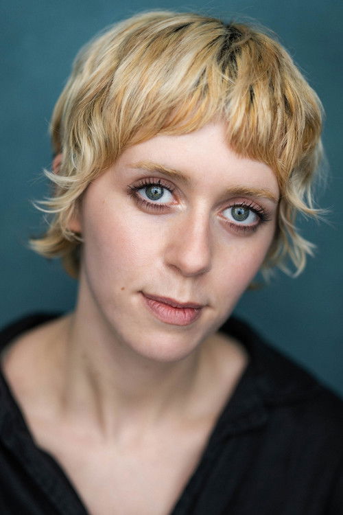 Natasha Biggs as Mia