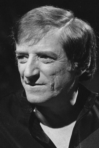 Jean Lapointe as Ben Legault