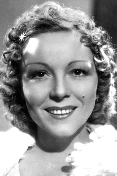 Flockina von Platen as Charlotte