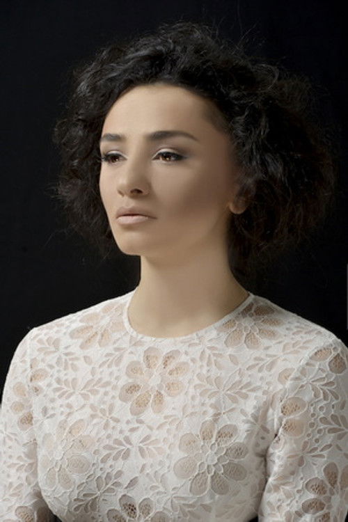 Ketevan Kemoklidze as Adriana Ferrarese / Donna Elvira
